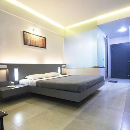 Hotel Royal Palace Aurangabad  Eksteriør bilde